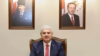 Vali Akın'dan Cumhuriyet mesajı