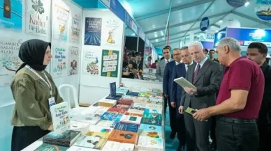 Kitap Fuarında Yazarlar ve Okurlar Söyleşilerde Buluştu