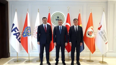 Çiftçi, İnan ve Tugay'la görüştü