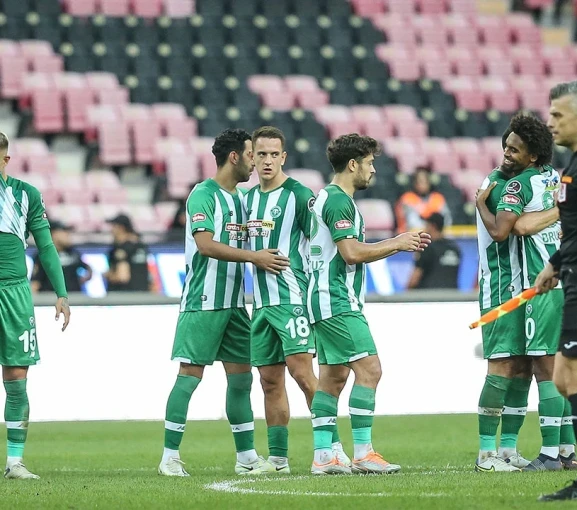 Konyaspor Deplasmandan 3 Puanla Döndü