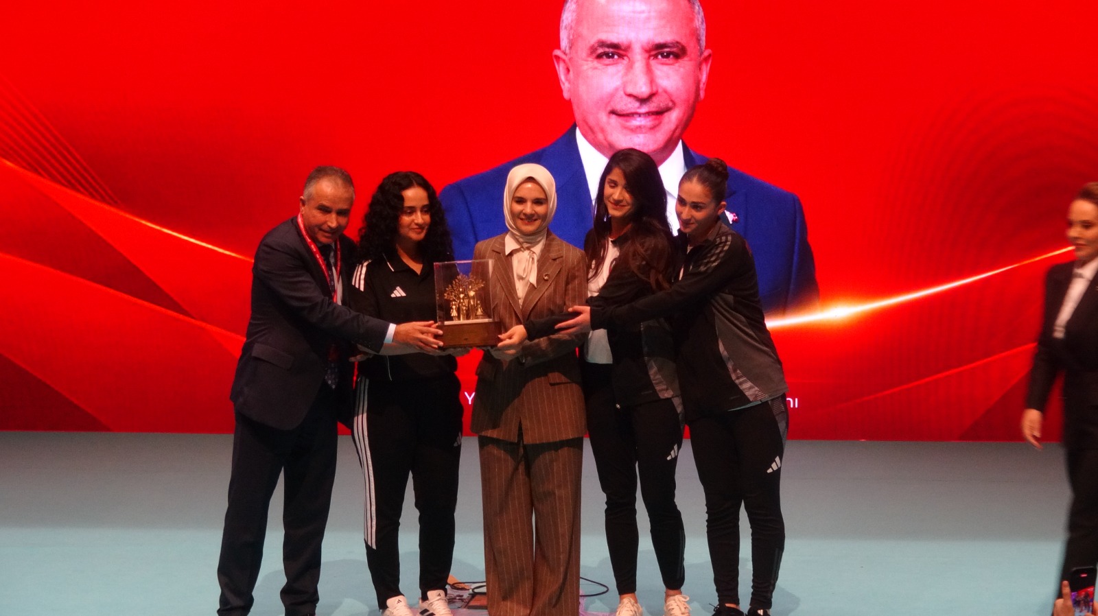 bakan-goktas-aile-milletimizin-varolus-meselesidir