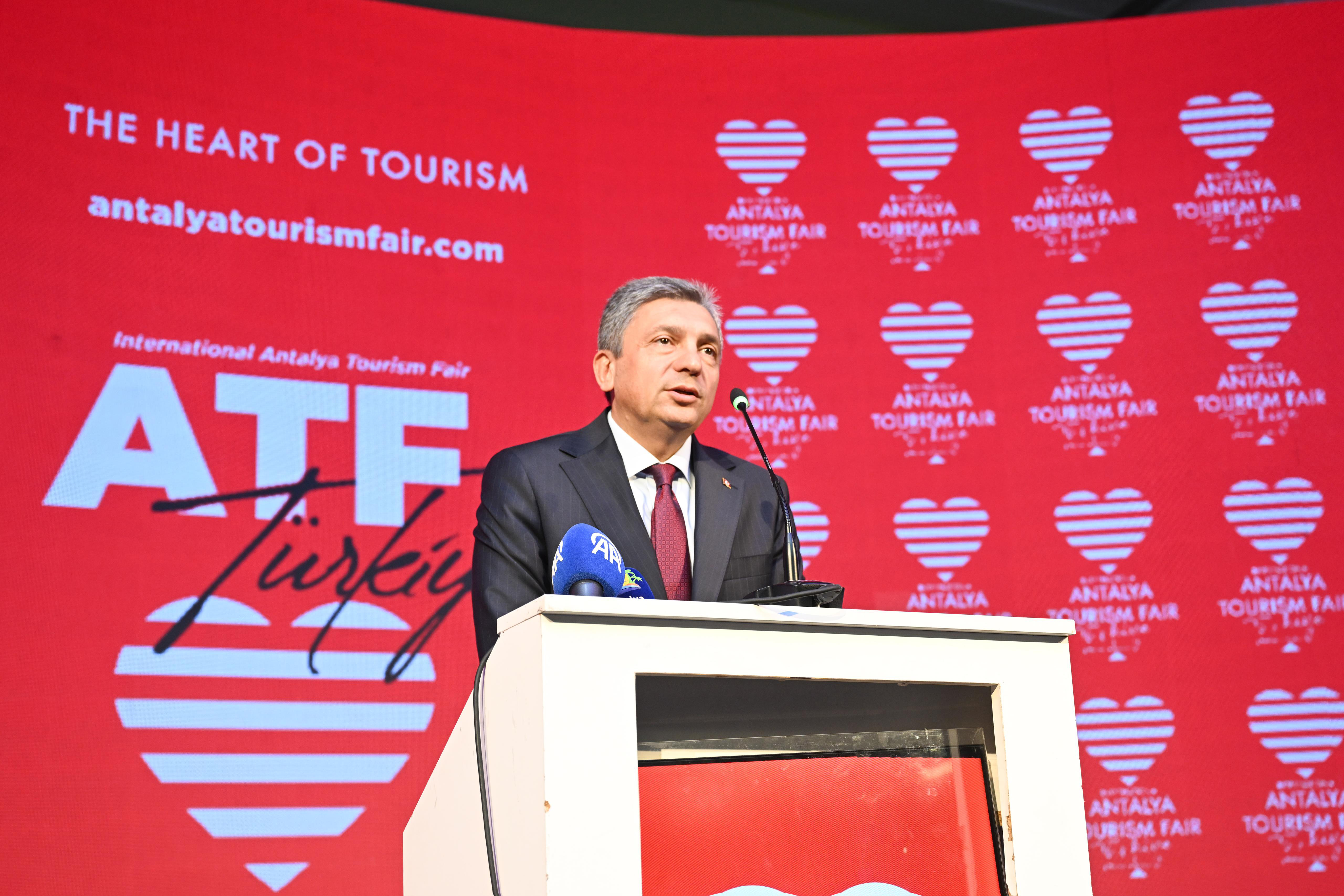 uluslararasi-antalya-turizm-fuari-basladi